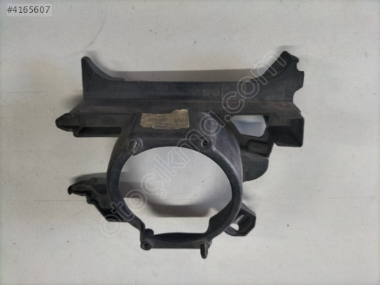 03091 RENAULT CLİO 4 SAĞ SİS YUVASI
