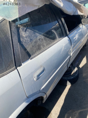 Opel vectra sağ arka kapı çıkma