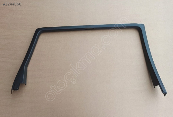 AUDI Q7 07-15 SOL ARKA KAPI CAM ÇERÇEVESİ 4L0867671