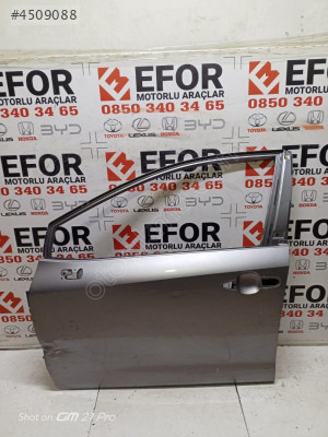 TOYOTA COROLLA ÖN SOL KAPI ÇIKMA ORJINAL YEDEK PARÇA