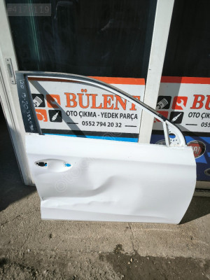 Hyundai İ20 sağ ön kapı orijinal çıkma