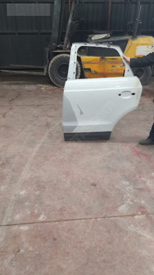 AUDİ Q3 2011 - 2018 SAĞ ARKA KAPI ÇIKMA ORJİNAL