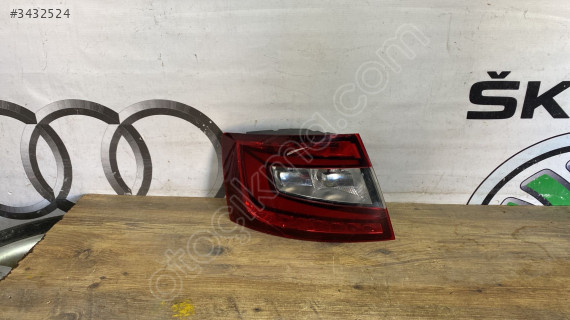 SKODA OCTAVİA YENİ KASA SOL STOP LEDLİ