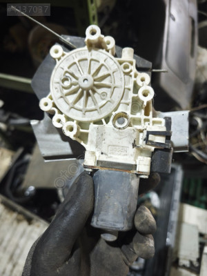 mitsubishi col sol ön cam kriko motoru. Son olur fiyat