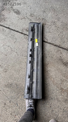 MERCEDES GLB SOL ÖN KAPI ÇITASI ORJİNAL ÇIKMA A2477270700