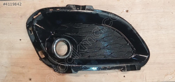 kia rio sağ sis çerçevesi