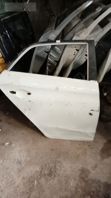 Hyundai i20 sağ arka kapı