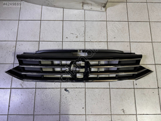 Vw Passat B8.5 Ön Panjur 2019-2023 3G0853651AN