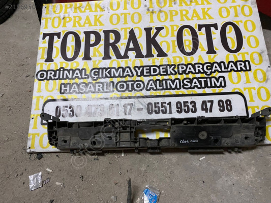 Clio 4 üst plastik panel çıkma