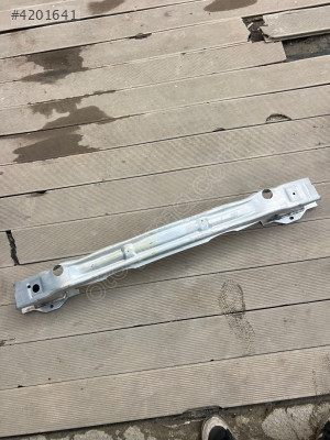 Opel astra J kasa çıkma arka tampon demiri