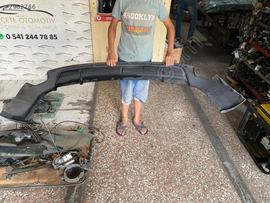 FORD FOCUS ARKA TAMPON ALT PLASTİĞİ 2004-2007 MODEL ORJİNAL ÇIKMA
