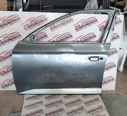 SKODA SÜPERB GRİ SOL ÖN KAPI ORJINAL