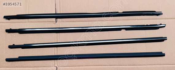 Toyota Corolla Sağ ve Sol Ön Arka Nikelajlı Cam Çıtası Çıkma