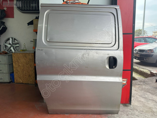 HYUNDAİ STAREX SAĞ SÜRGÜLÜ KAPI ORJİNAL