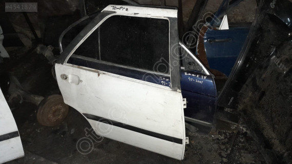Fiat Tempra sağ arka kapı