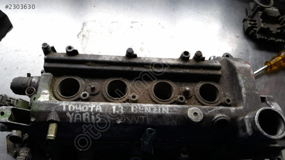 Toyota yaris 1.3 vvti kulbutor kapak çıkma