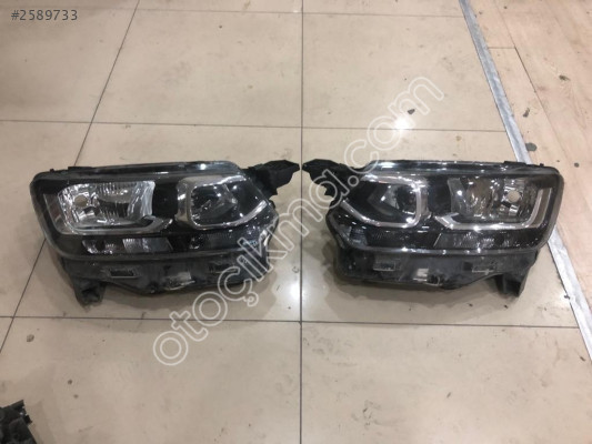 CİTROEN BERLİNGO TOYOTA POACE CİTY FİAT DOBLO 5 SAĞ-SOL FAR