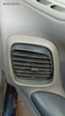 renault laguna 1 sağ ön kapı havalandırma