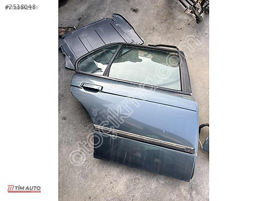 BMW E30 SAĞ ARKA KAPI