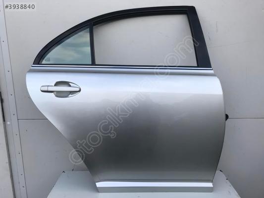 TOYOTA AVENSIS ÇIKMA ORJİNAL KAPI