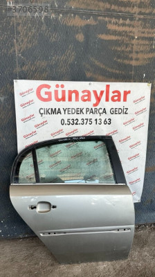 OPEL VECTAR C SAĞ ARKA KAPI