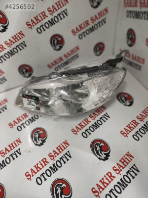 2012-2016 Peugeot 301 Modeli İçin Çıkma Sol Ön Far Parçası