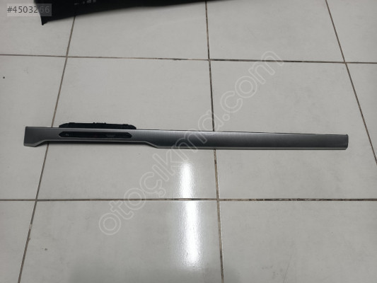 Passat B8 göğüs çıtası