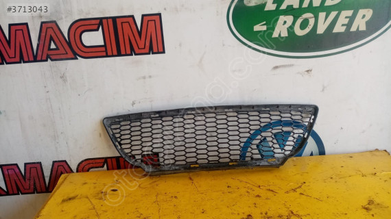 BMW 3 Serisi e90 Modeli Orta Tampon Izgarası