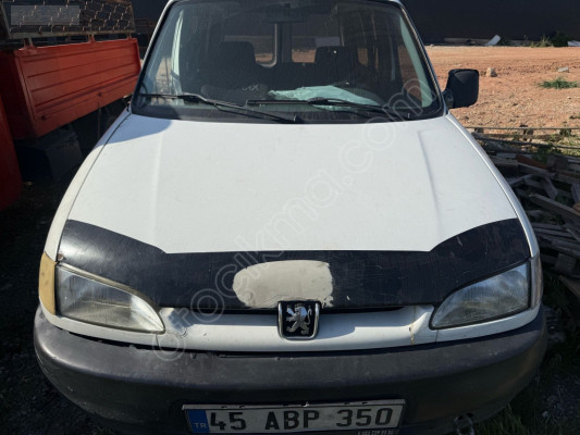 Peugeot Partlar sağ sol ön far