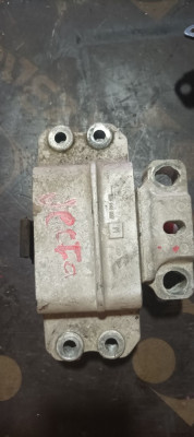 VOLKSWAGEN JETTA MOTOR KULAĞI
