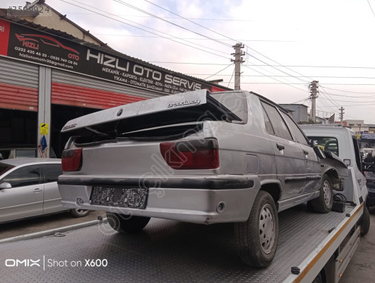 Renault Broadway makyajlı kasa sağ yan ve arka kısım