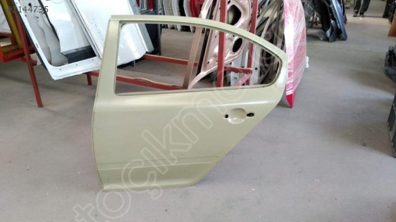 SKODA OCTAVİA 2004 2008 SOL ARKA KAPI 1Z5833055
