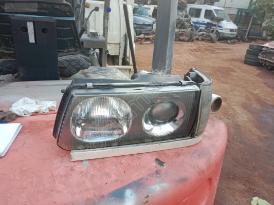 Mitsubishi L300 panelvan sol par sol sinyal