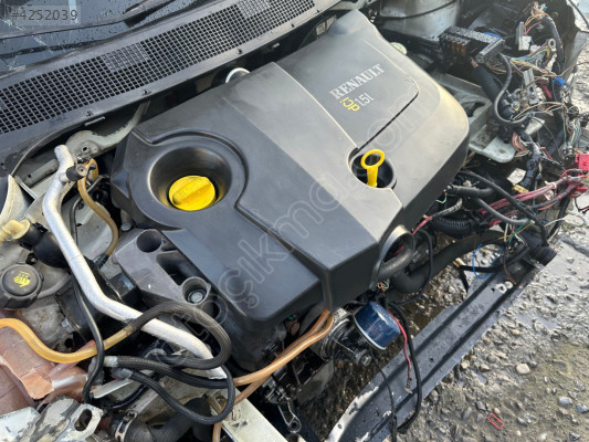 Renault clio komple çıkma 1.5 dci motor arkadan marşlı
