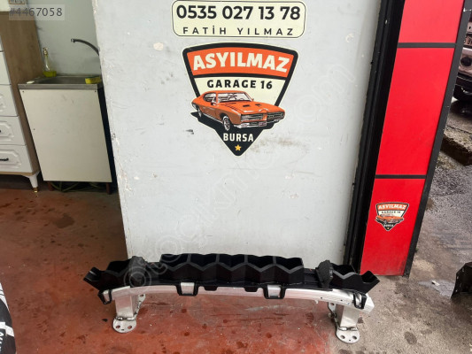 JEEP RENEGADE TAMPON DEMİRİ SIFIR