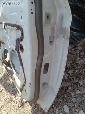 Volvo v40 sag ön kapı