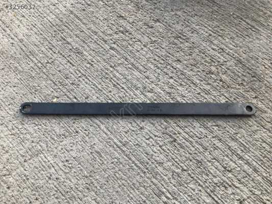 MERCEDES C SERİSİ W206 W214 ÖN PANEL TAKVİYE DEMİRİ 2066201500