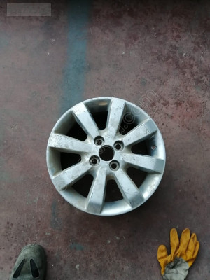 Toyota yaris 1adet celik jant sefalılar oto cikma