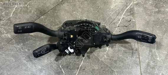 AUDİ A6 SİLGİ SİNYAL KOLU