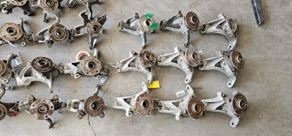 Volkswagen Golf sağ ön taşıyıcı