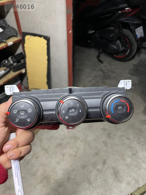 RENAULT CLİO 5 EVOLUTİON KLİMA KONTROL PANELİ 275007620R