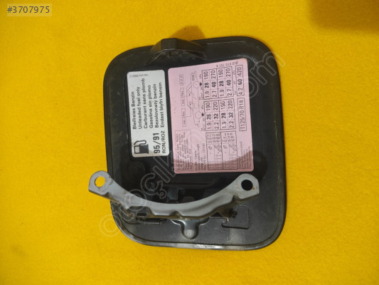 8l0010157K Audi A3(8L) 1.9 TDI Dış yakıt kapağı