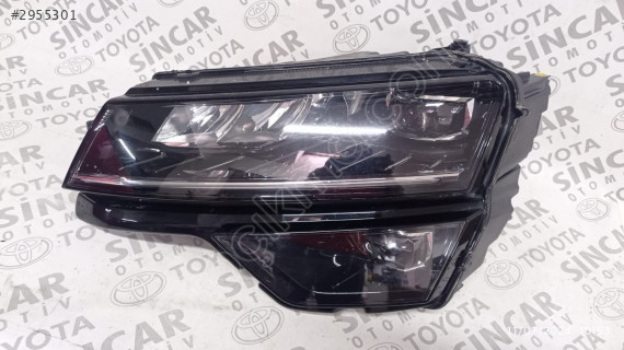SİNCAR OTO'DAN SKODA KAROQ SOL ÖN FAR ÇIKMA ORJİNAL