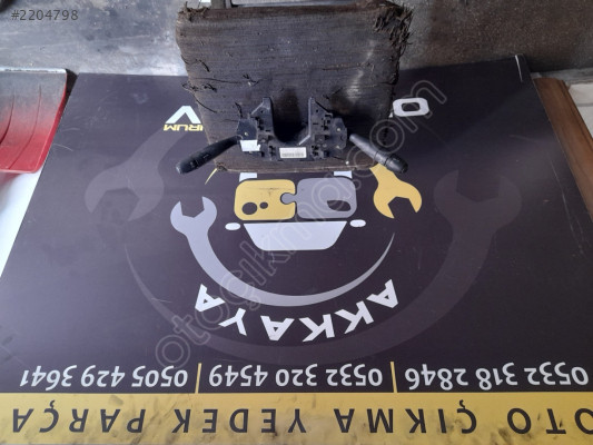 Citroën C4 Far Sinyal Silgi Kolu