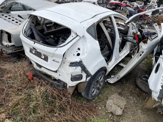 FORD FİESTA ÇIKMA PARÇALAR