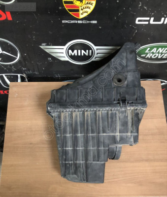 7E0129607 VW TRANSPORTER T5 T6 HAVA FİLTRE KUTUSU