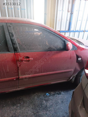 toyota corolla 2001 2006 sag on kapı