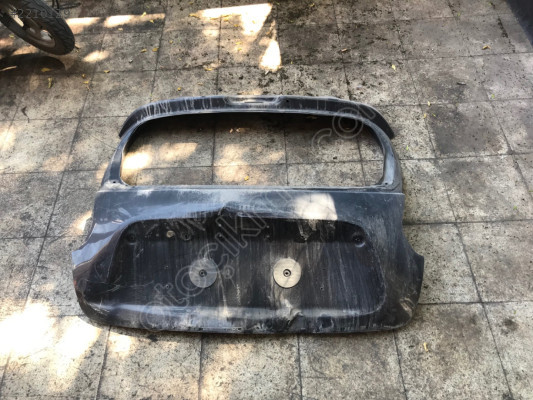 Nissan Juke Bagaj Kapağı
