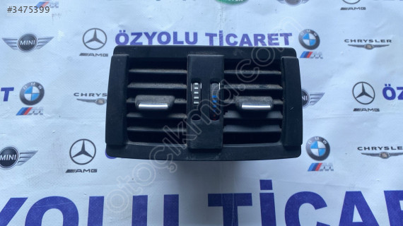 BMW F20-F20 LCİ Arka Havalandırma Izgarası 9207330.