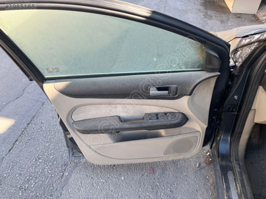 FORD FOCUS GHIA SOL ÖN KAPI DÖŞEMESİ